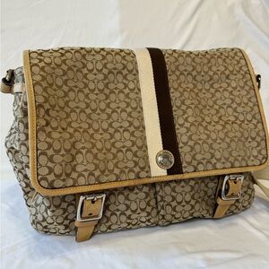 Coach Signature Vintage Voyager Tan and Brown Crossbody Messenger Bag